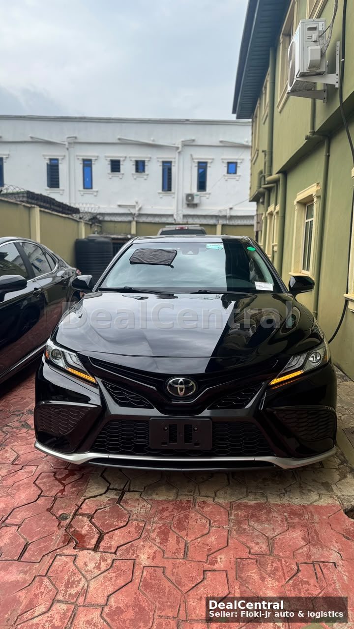Toyota Camry xse