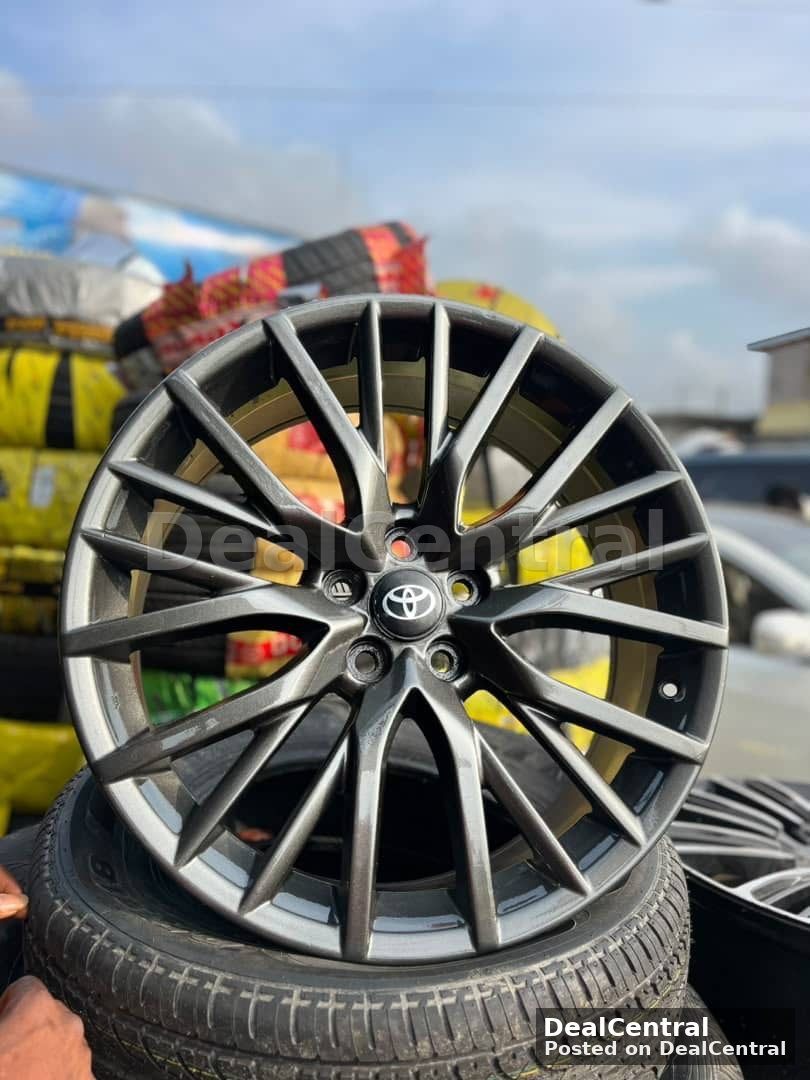 Lexus Alloe rim